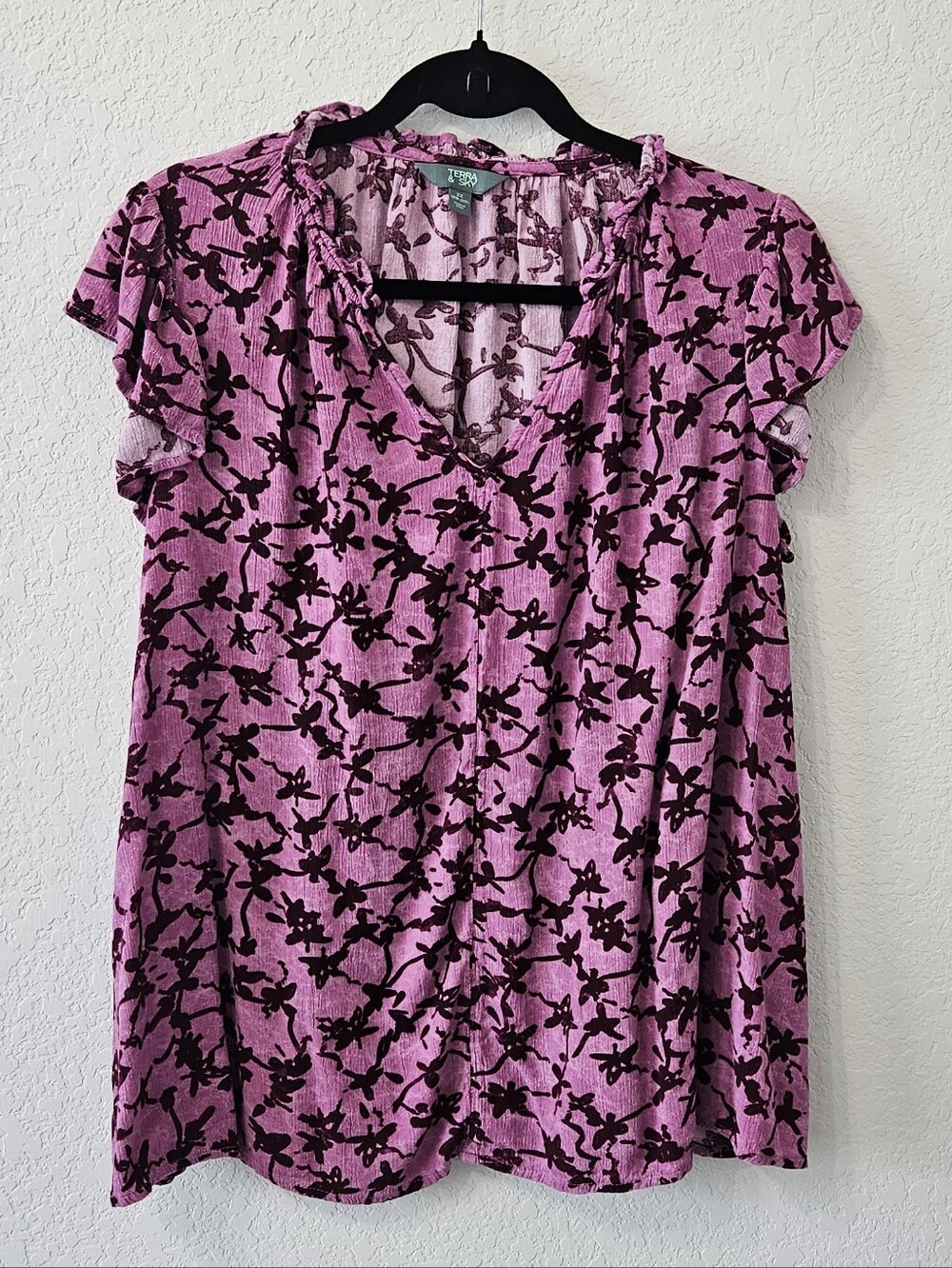 Terra & Sky Pink Floral V-Neck Short Sleeve Blouse